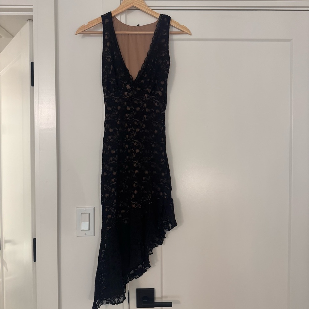 Windsor Size XS Black Lace Asymmetrical Dress